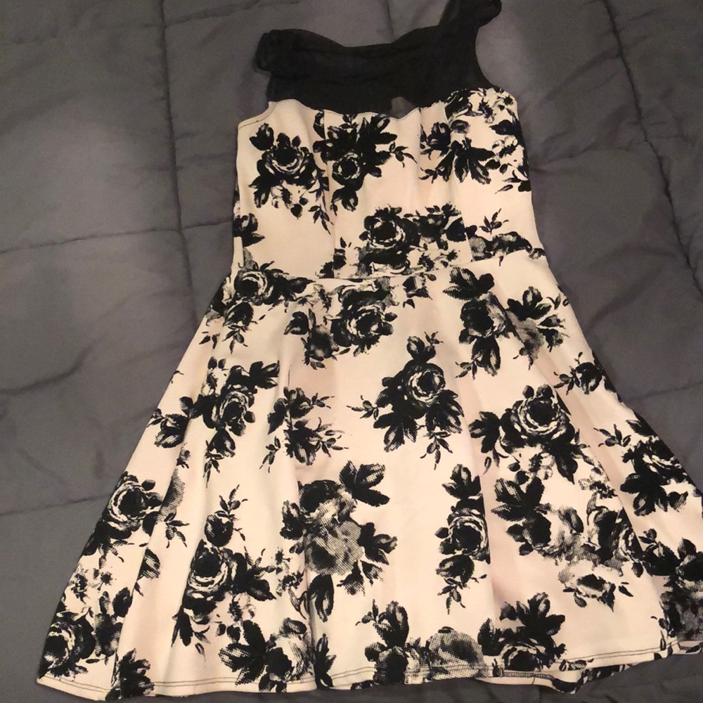 Trixxi Pink and black Rose Homecoming Dress